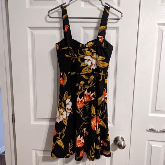 NWT Eclipse Mini Dress Size Small - Picture 2 of 6